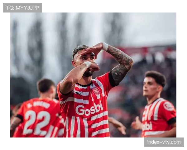 西甲赛场中游球队观察：贝蒂斯高位压迫效率显著下滑